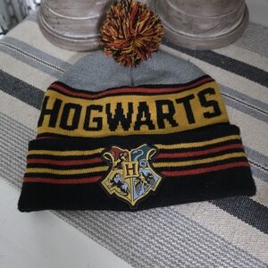 Hogwarts Gray and Black Pom-Pom Beanie